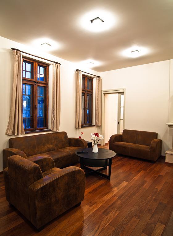 Vila Wendy Sinaia Szoba fotó